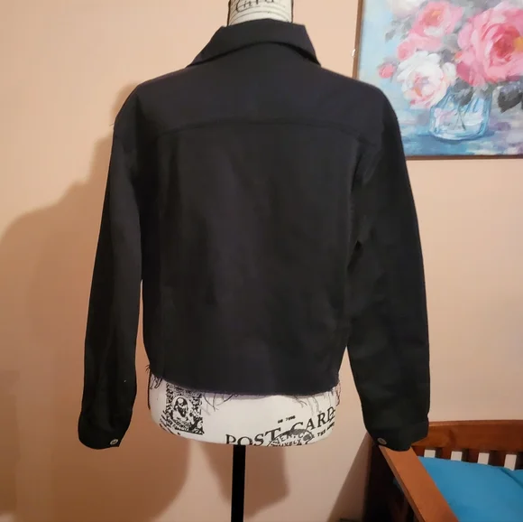 Brandy Melville J. Galt Cropped Black Denim Jacket, Raw Edge Hem, EUC, S - Picture 9 of 14
